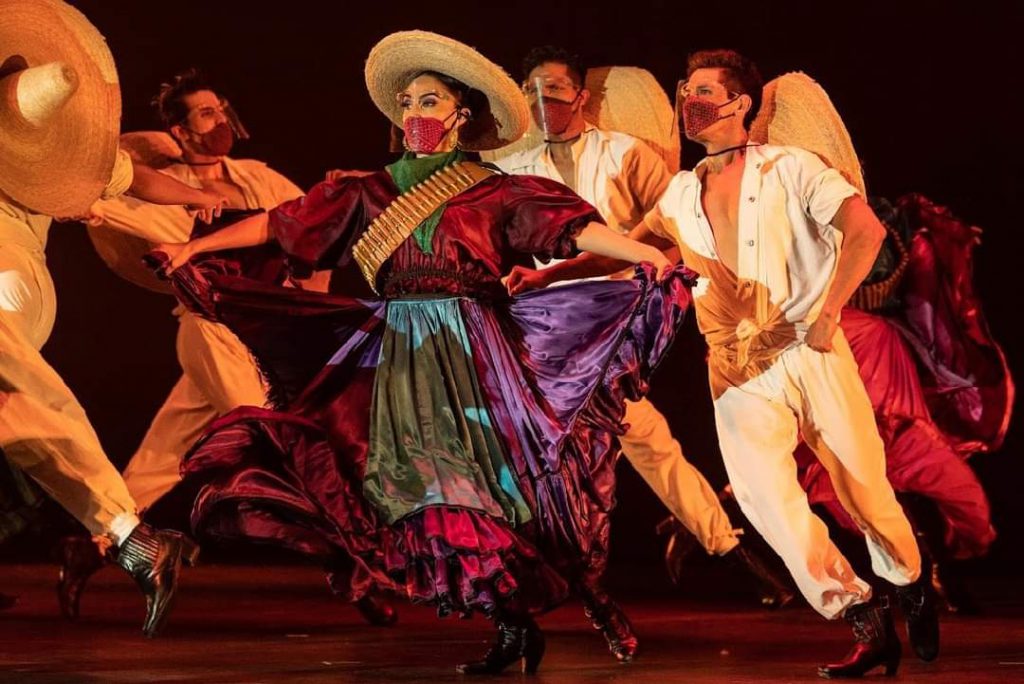 Ballet Folclorico de Amalia Hernandez en Cuernavaca