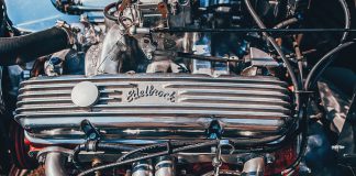 El aceite del automóvil