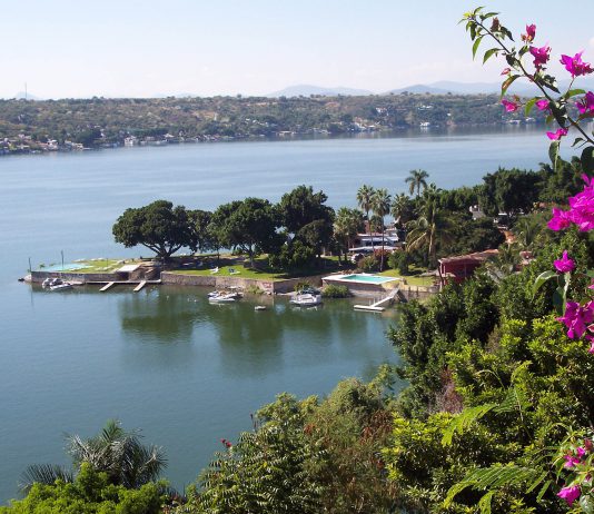 Tequesquitengo, sus Encantos y sus Misterios Tequesquitengo